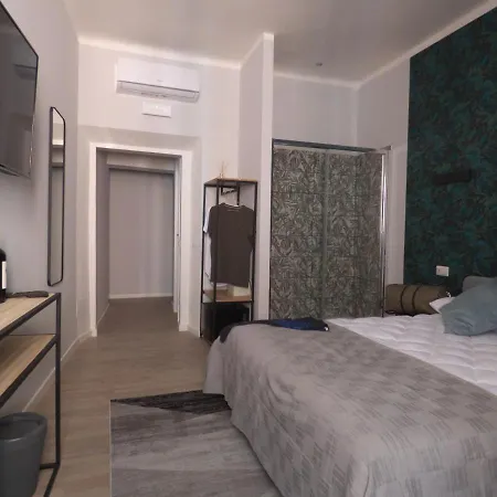 Vite 99 - Piazza Di Spagna Roma