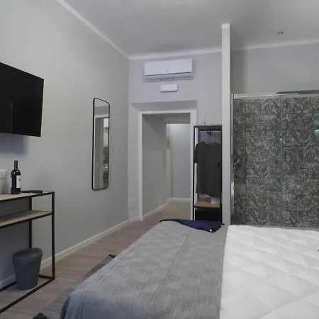 Vite 99 - Piazza Di Spagna Alojamento de Acomodação e Pequeno-almoço 4*