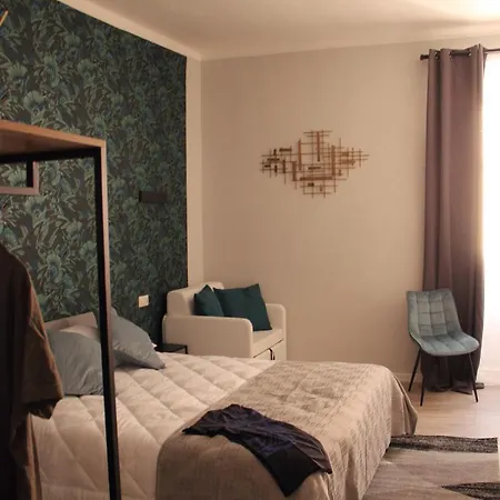 Vite 99 - Piazza Di Spagna Roma