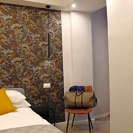 Vite 99 - Piazza Di Spagna 4*