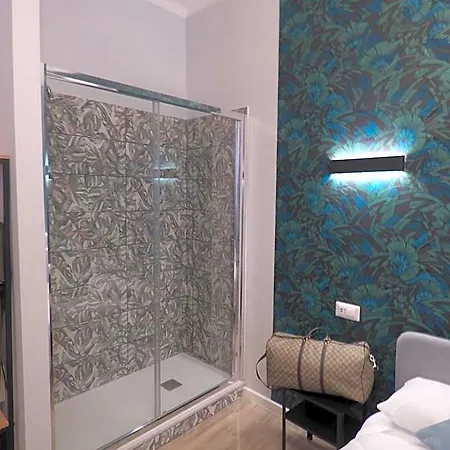 Vite 99 - Piazza Di Spagna 4* Roma