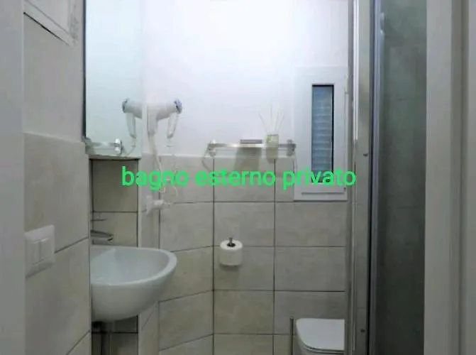 Vite 99 - Piazza Di Spagna 4* 罗马