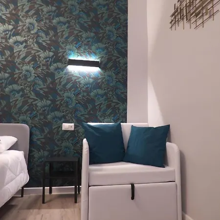 Vite 99 - Piazza Di Spagna 4*